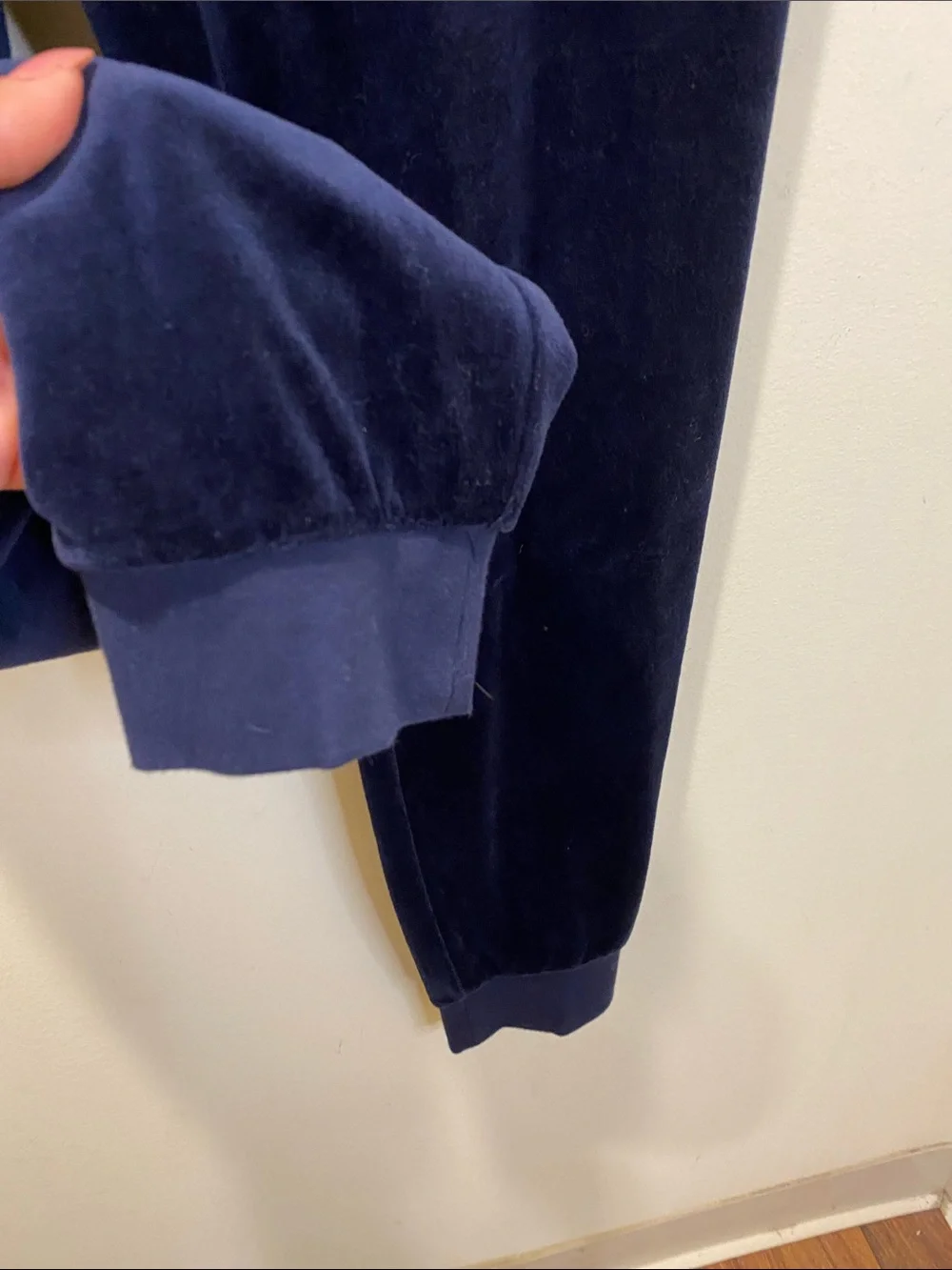 Juicy Couture Navy Velour Drawstring Joggers With Pockets Size M